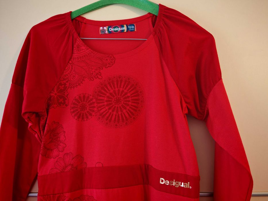 Vând rochie Desigual