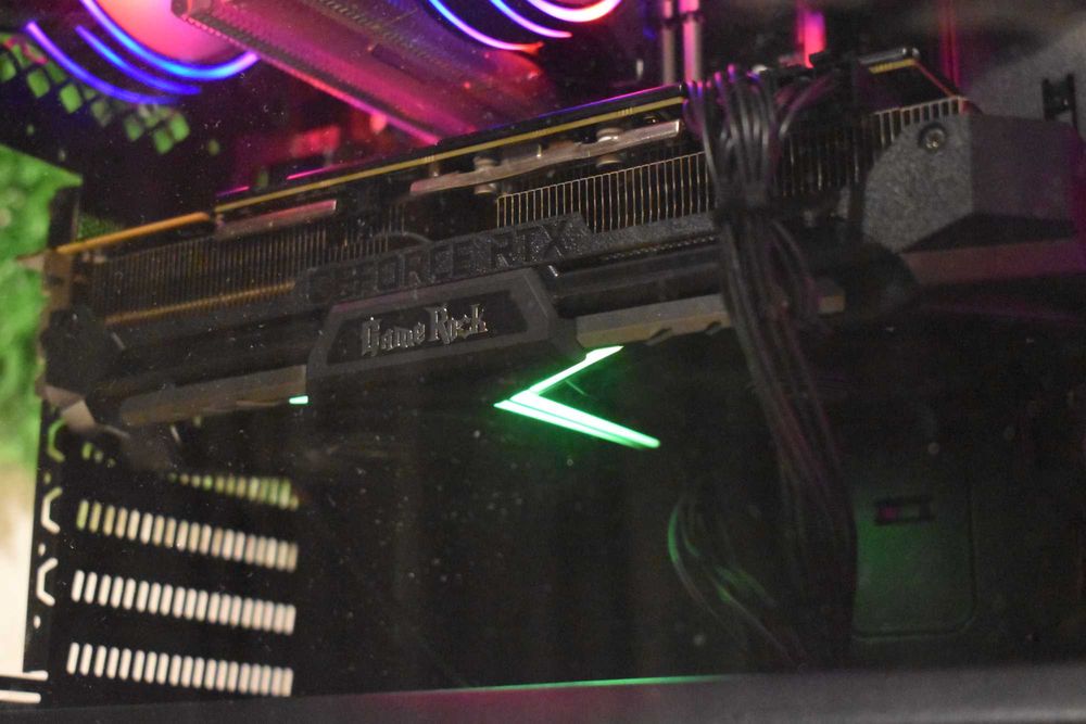 Геймърски Компютър i7 9700 | RTX 2070 SUPER | 16GB RAM |