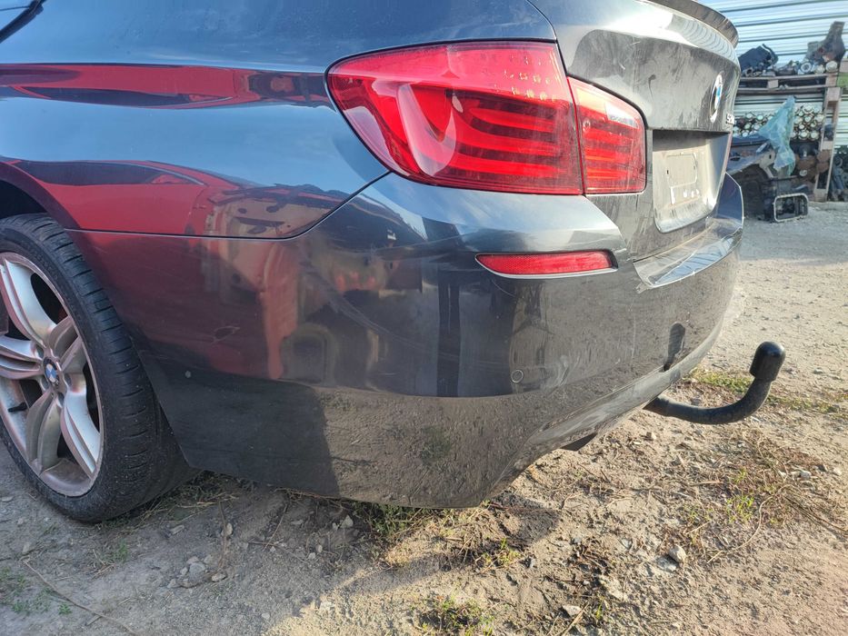 Задна M броня и прагове BMW 5 F10 много добро състояние БМВ Ф10 седан