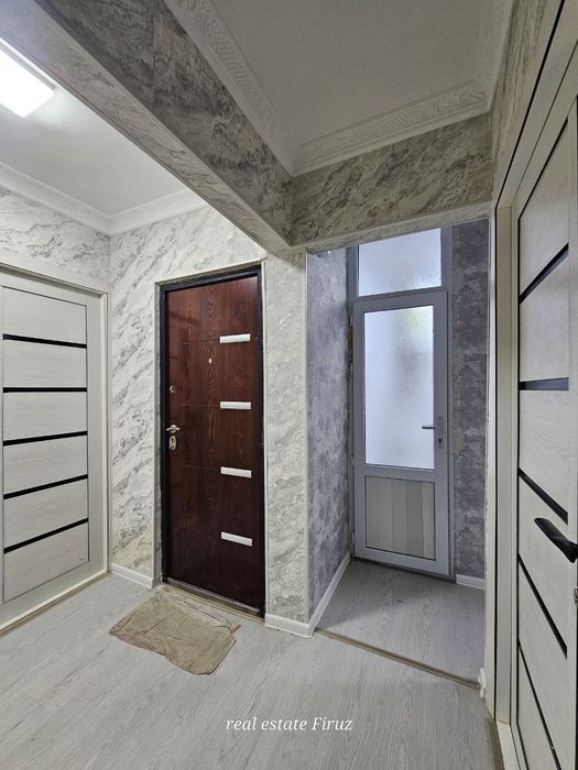 Сдаётся 2х комнатная квартира в центре города на 3 этаже