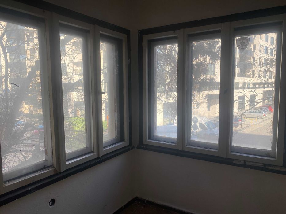 Продава се 4-стаен апартамент 158 кв.м  Пловдив/Център – 4 изложения,