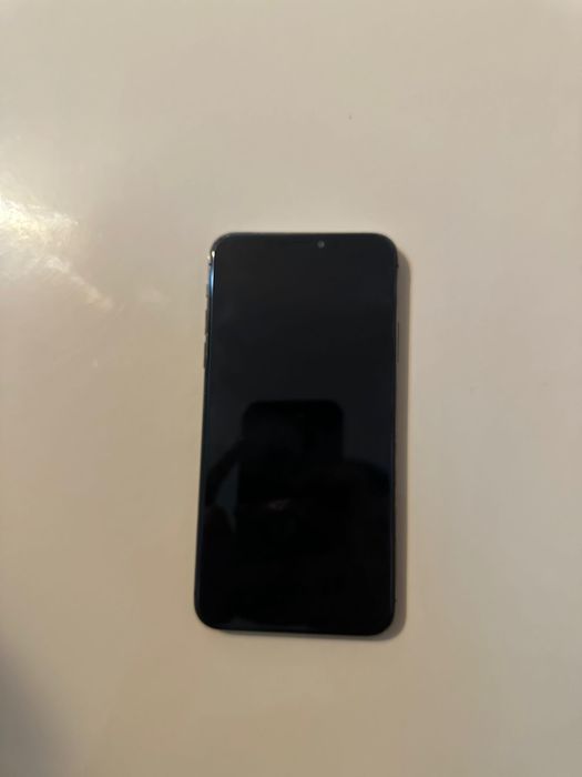 Iphone 11 pro max 64 gb impecabil vand sau schimb