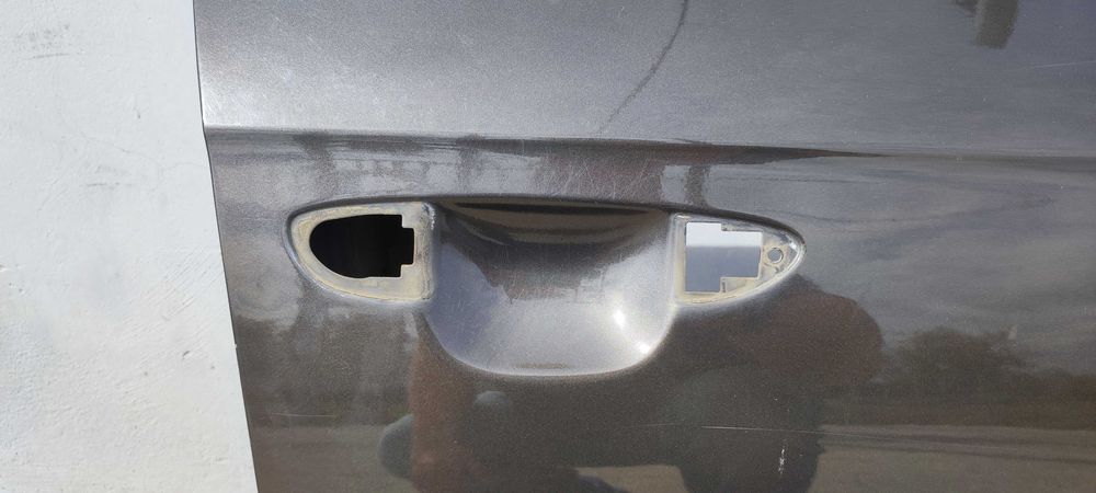 Usa dreapta fata volkswagen vw passat b6 sedan cod vopsea LC8Z