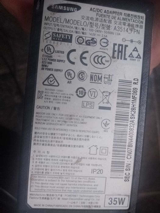 Продавам телевизор самсунг 22 инча