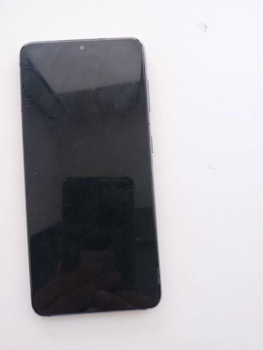 Samsung s21 обменяю