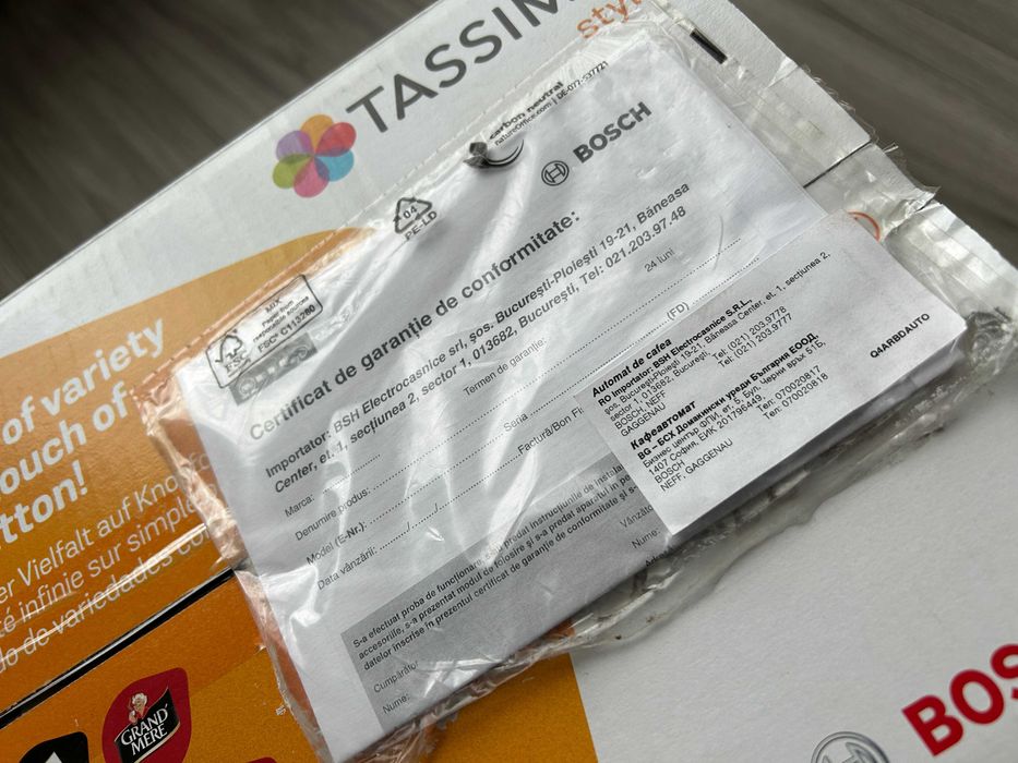 Espressor cu capsule Bosch Tassimo TAS1102 negru, 1400W, NOU in cutie