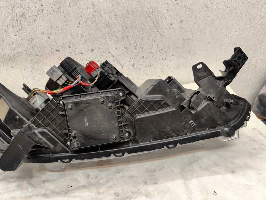 Оригинален фар  Mitsubishi Eclipse Cross Full Led