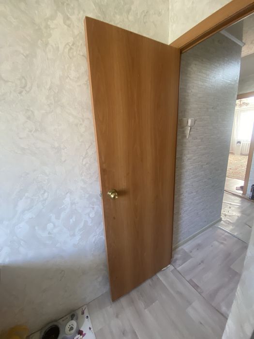 ДВЕРИ продам с коробкой
