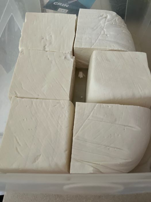 Brânză de oaie naturală