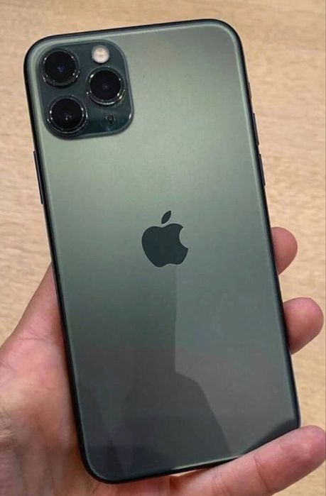 Айфон 11 pro в илеальном состоянии