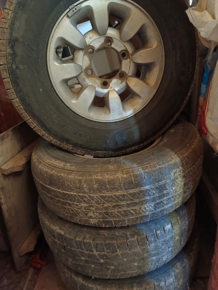 235/75R15 колесо с диском