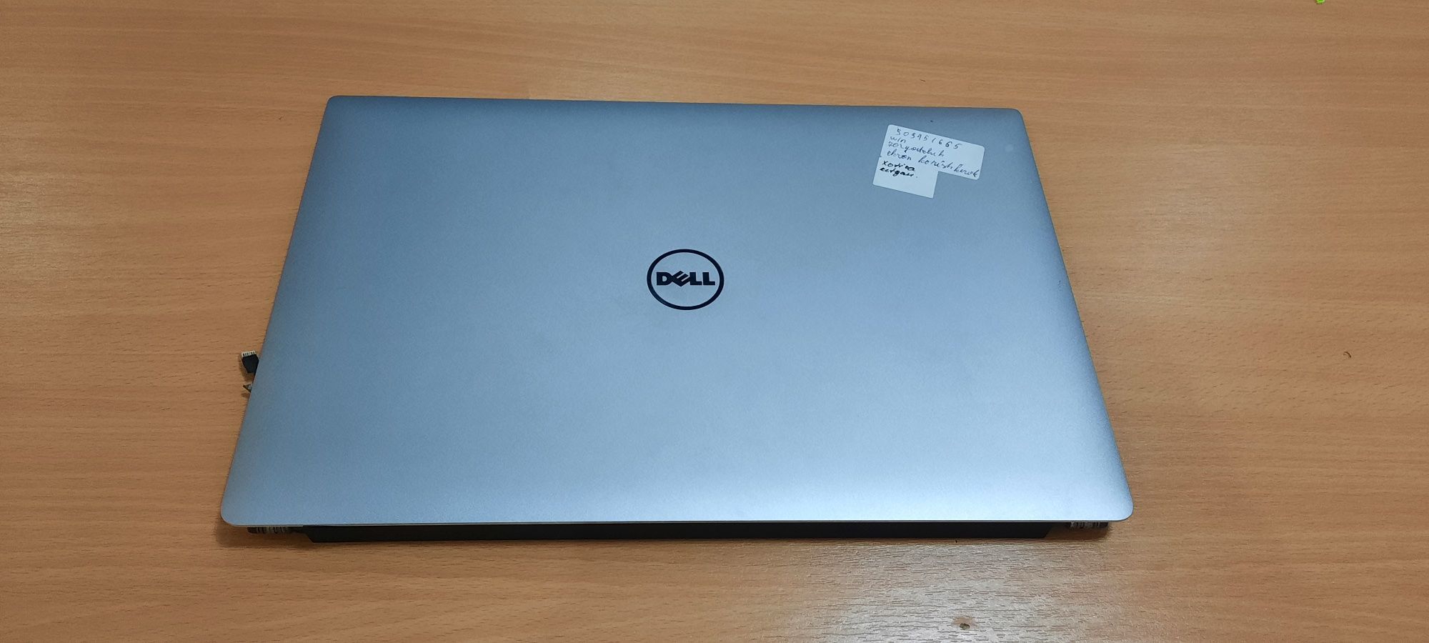 Dell xps   15 dyum manitorni o'zi