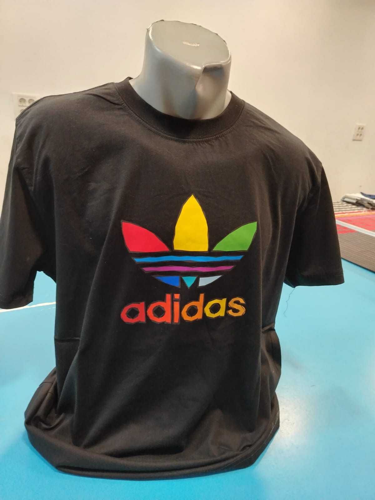Tricouri Adidas diferite modele