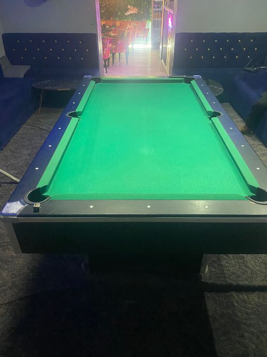 Masă biliard în stare foarte buna
