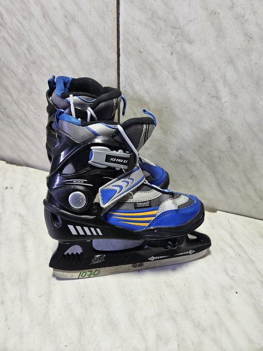 Patine 1070 gheata reglabile   marime 34-35-36.