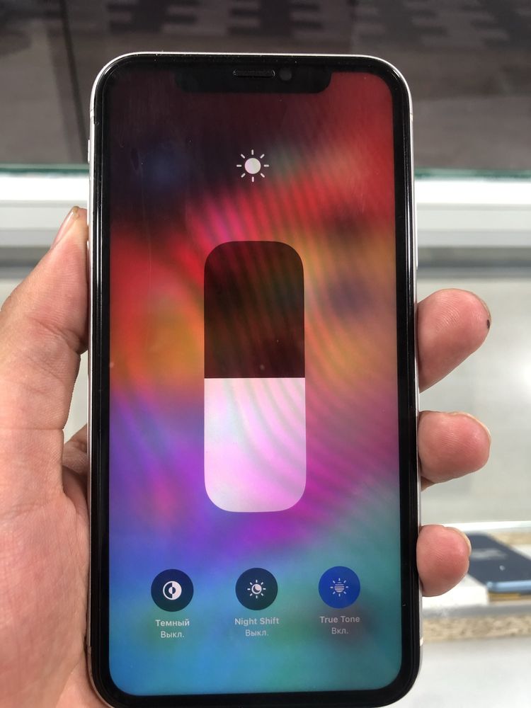 Iphone XR sotiladi !! Oq rang 64 GB