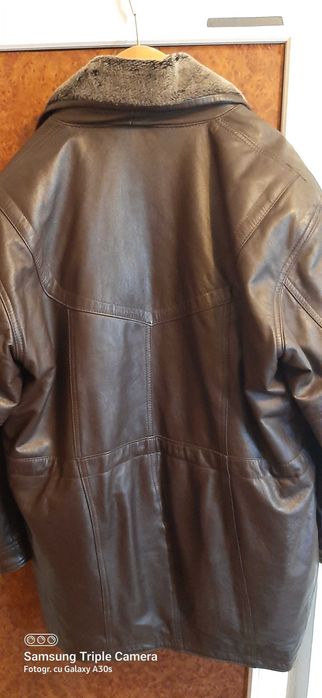 Haina de piele marime xxxl pentru oameni cu valoare..250 roni.negociab