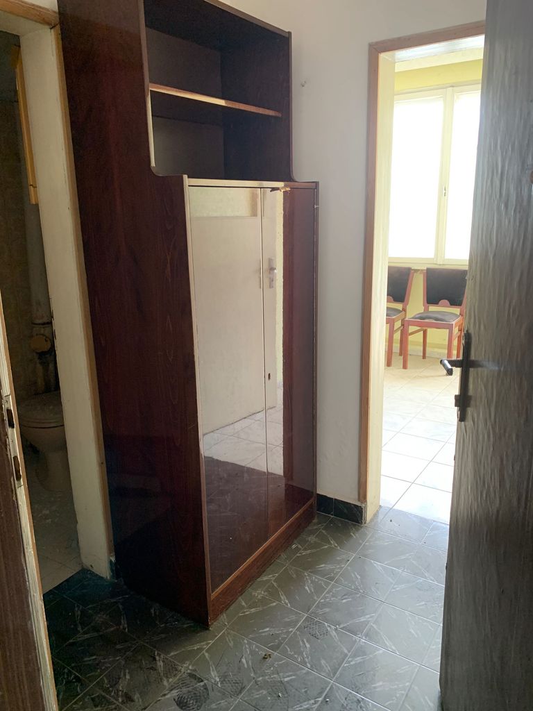 Дава се под наем Двустаен апартамент в Шумен, Болницата - 46 кв.м за 153 € - Снимка #1