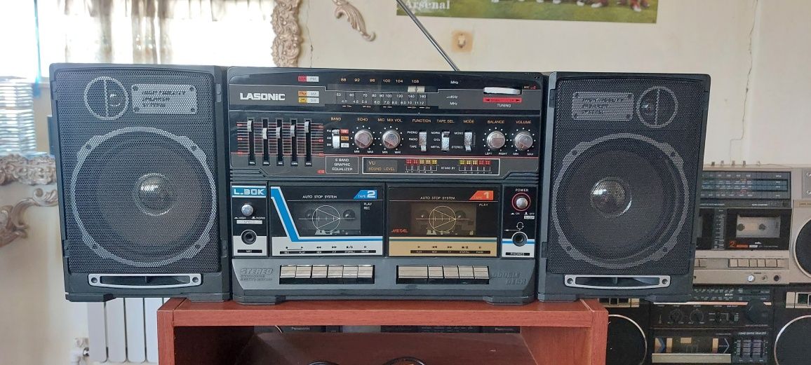 Продам магнитолу Lasonlc l-30k