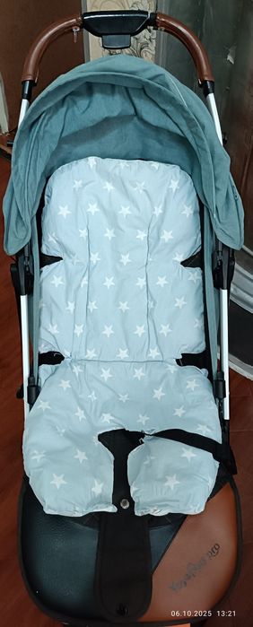 Продается коляска и детский стульчик
