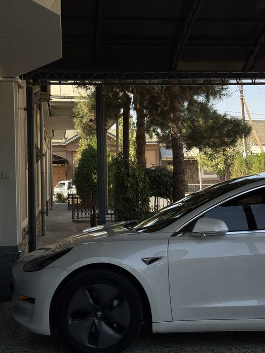Tesla model 3 Standard Range Plus