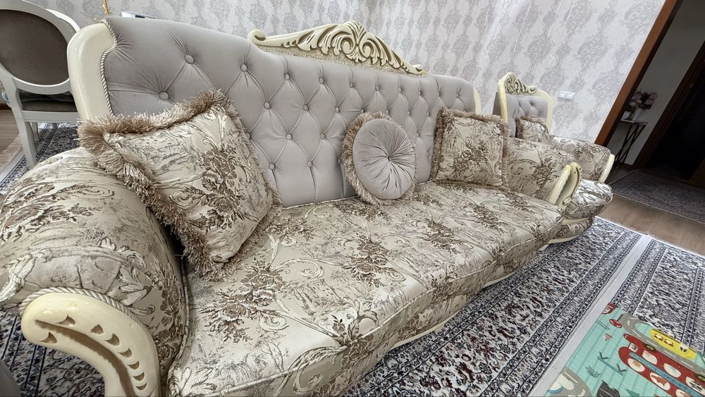 Срочно продам диван и 2кресла!