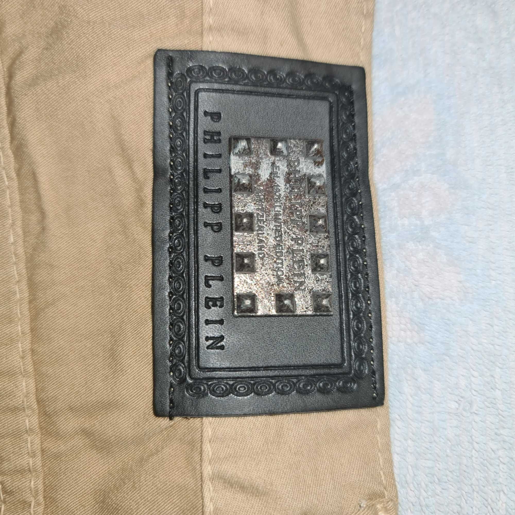 Къси панталони- PHILIPP PLEIN- Made in Italy, Размер №30, 31 и 32.