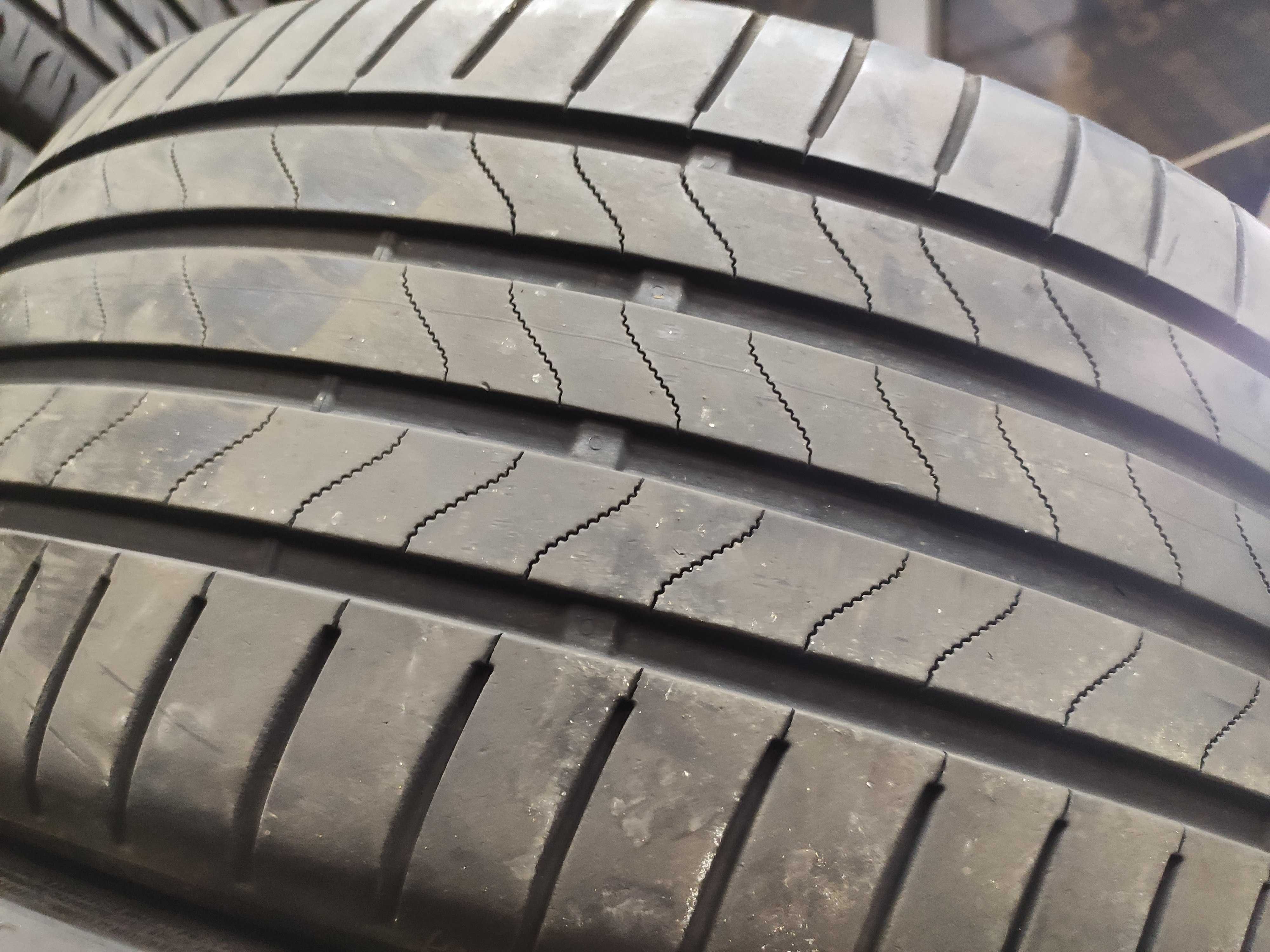 2бр Летни гуми 225 40 18 - Bridgestone