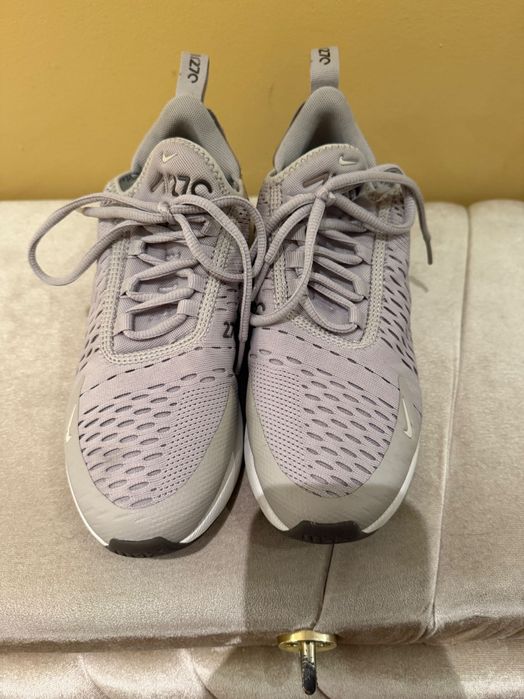 Маратонки NikeAir Max 270