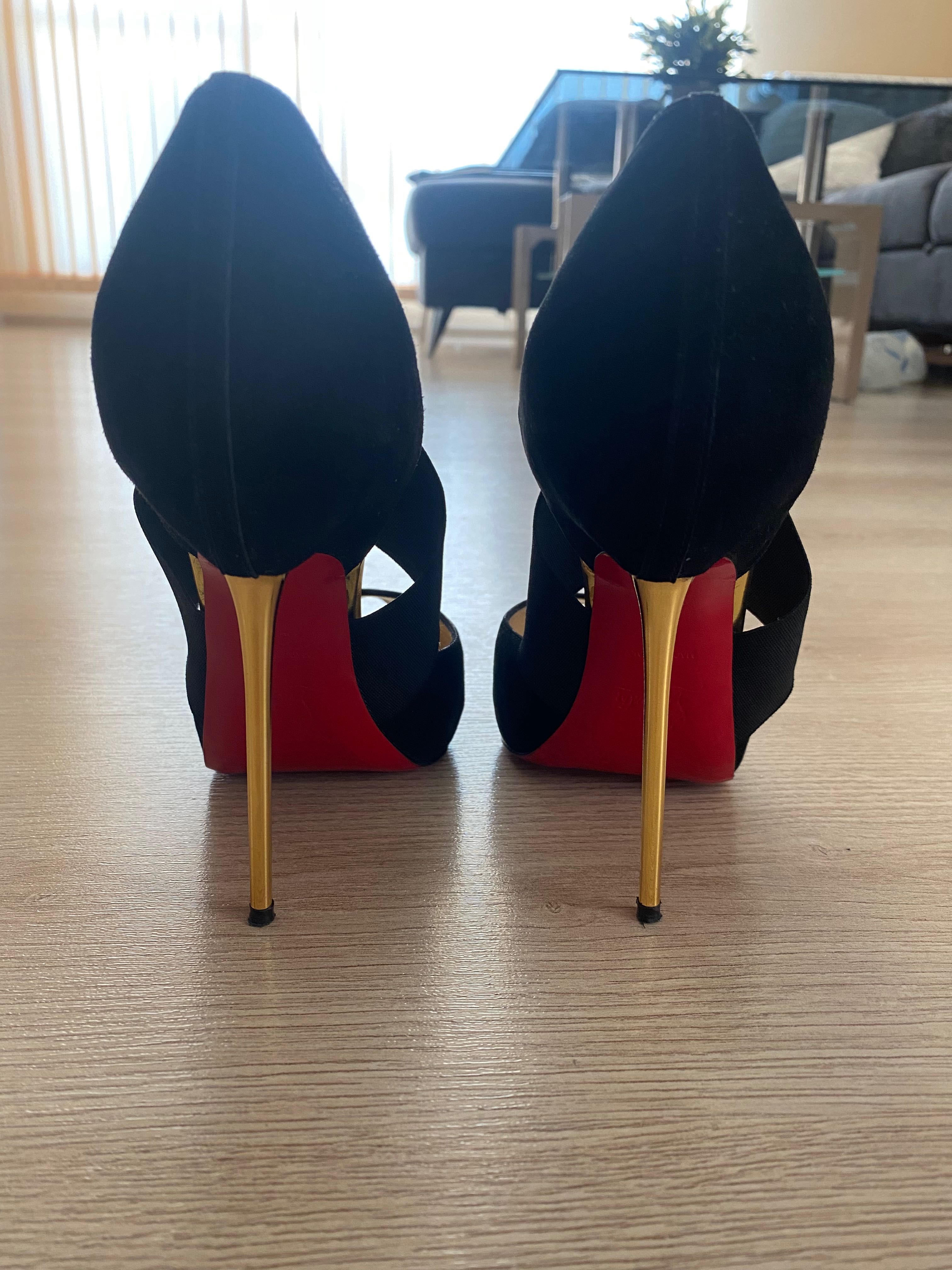 Оригинални обувки LouBoutin