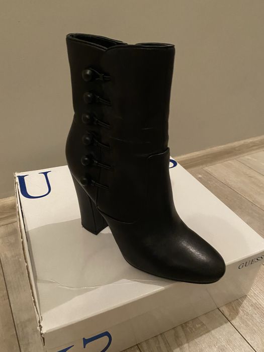 Оригинални боти Guess , 38-ми номер, естествена кожа