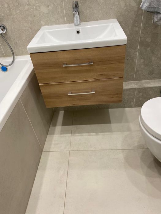 Раковина с полками