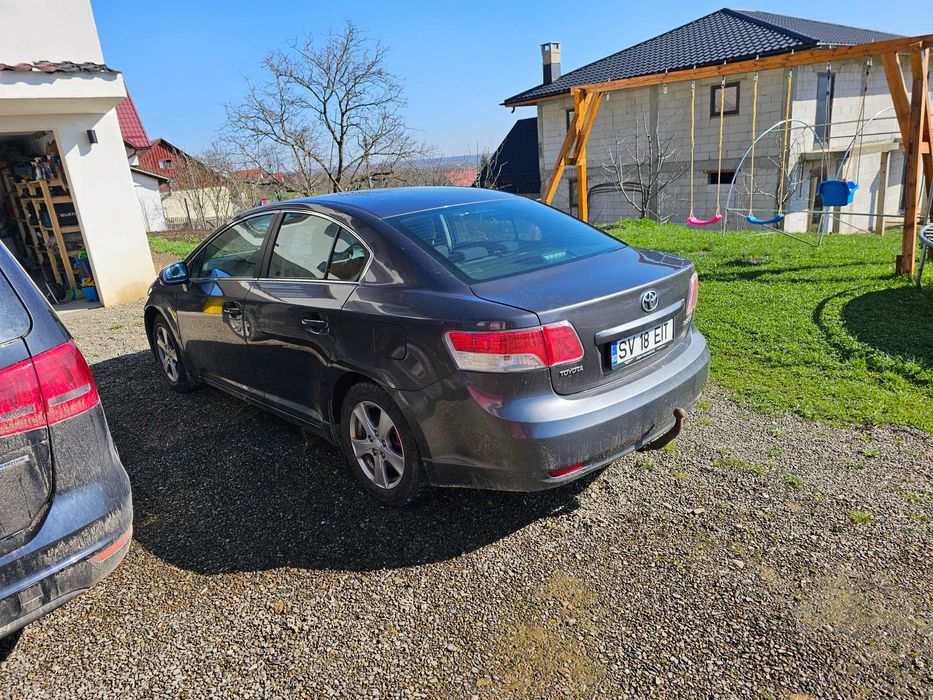 Toyota avensis t27