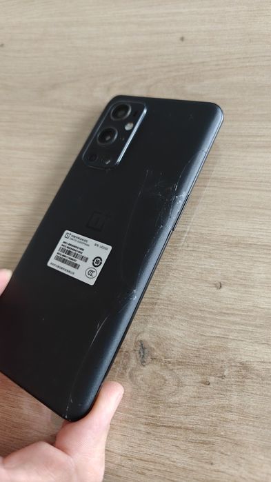 Vând OnePlus 9 pro 265gb