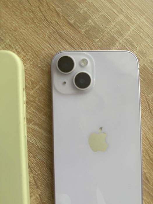 Телефон iPhone 14