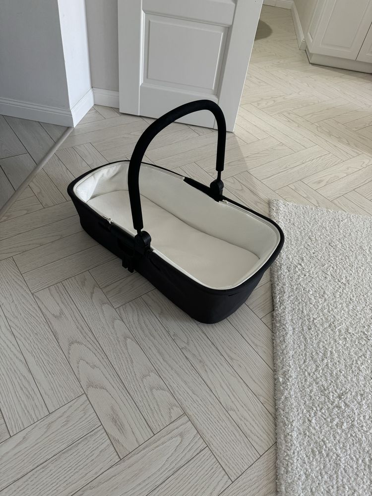 Продам коляску 2 в 1 cybex