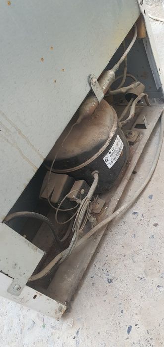 Холодильник  элжи рабочий