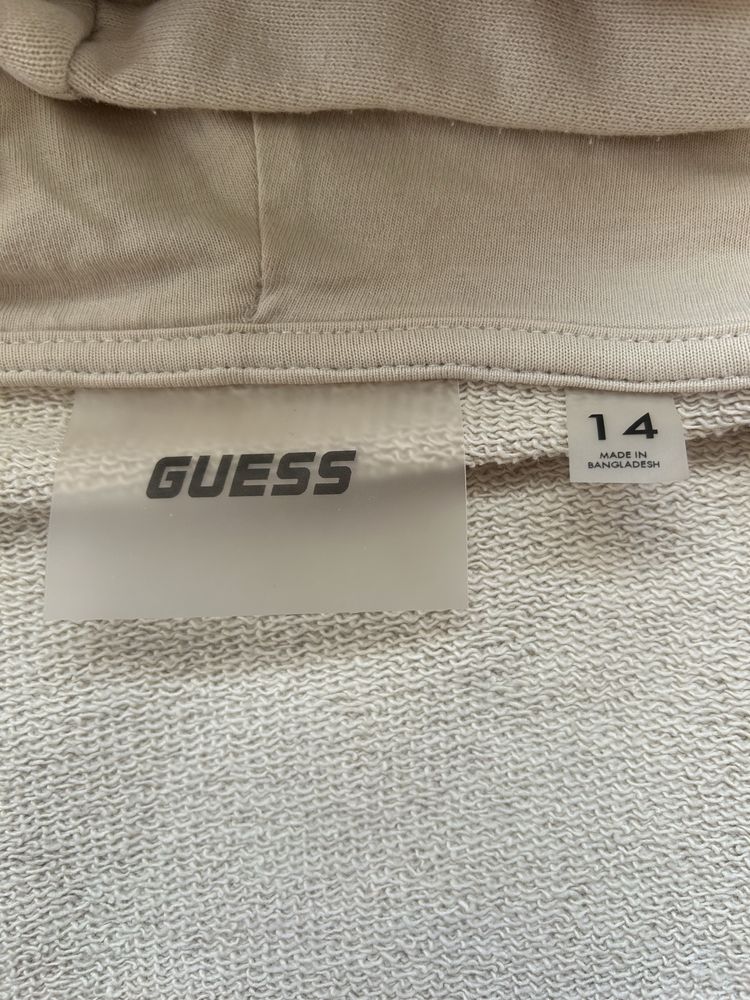Hanorac guess 14 ani