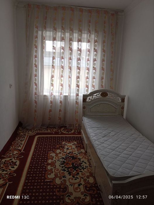 Samarqand 8mart Timur shox toʻyxonani oldida 3xona,2етащ