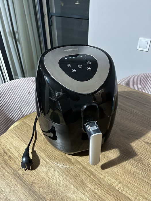 Vand friteuza Severin cu aer cald (Air Fryer)