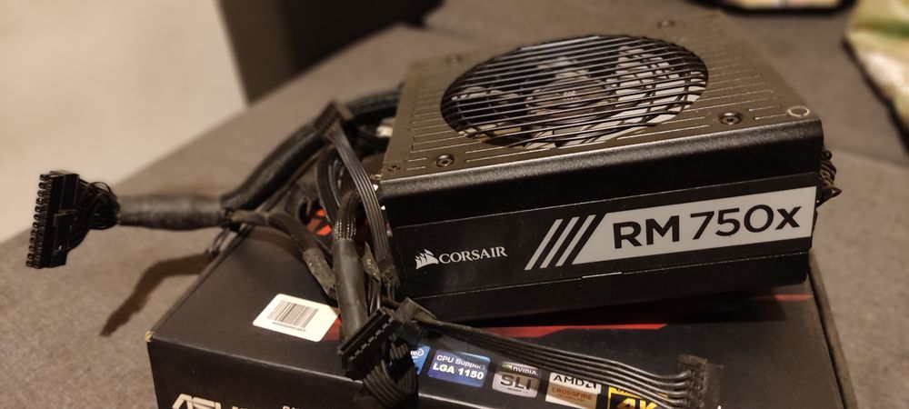 Sursa Corsair rm750x
