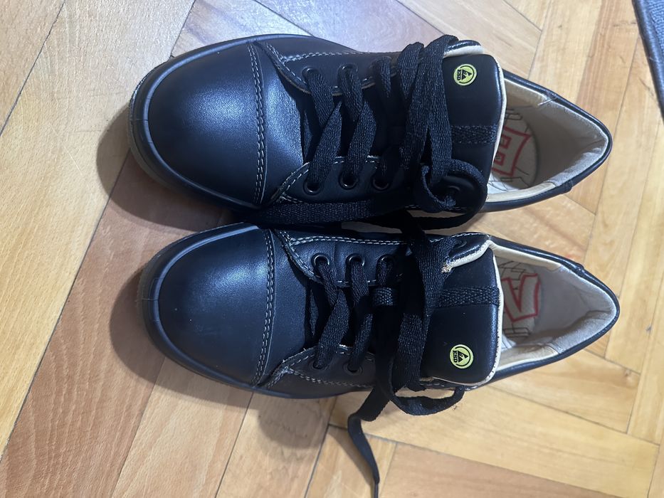 Pantofi ESD cu bot metalic nr 37