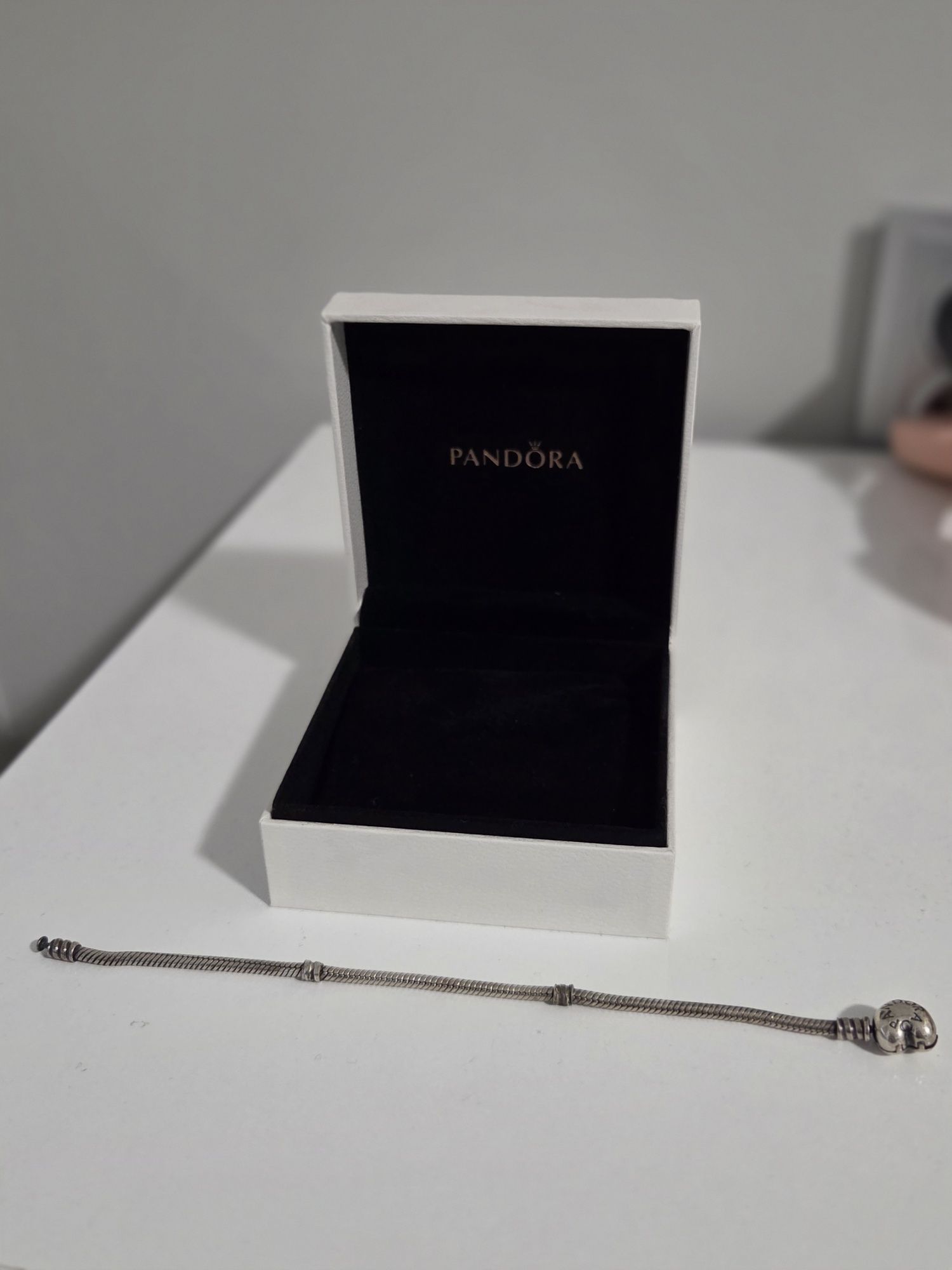 Сребърен гривна Pandora Moments Любов