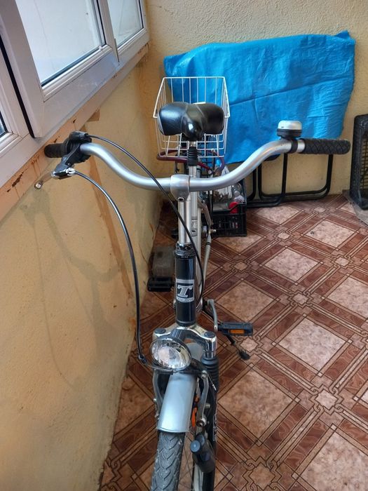 Vând bicicleta de dama