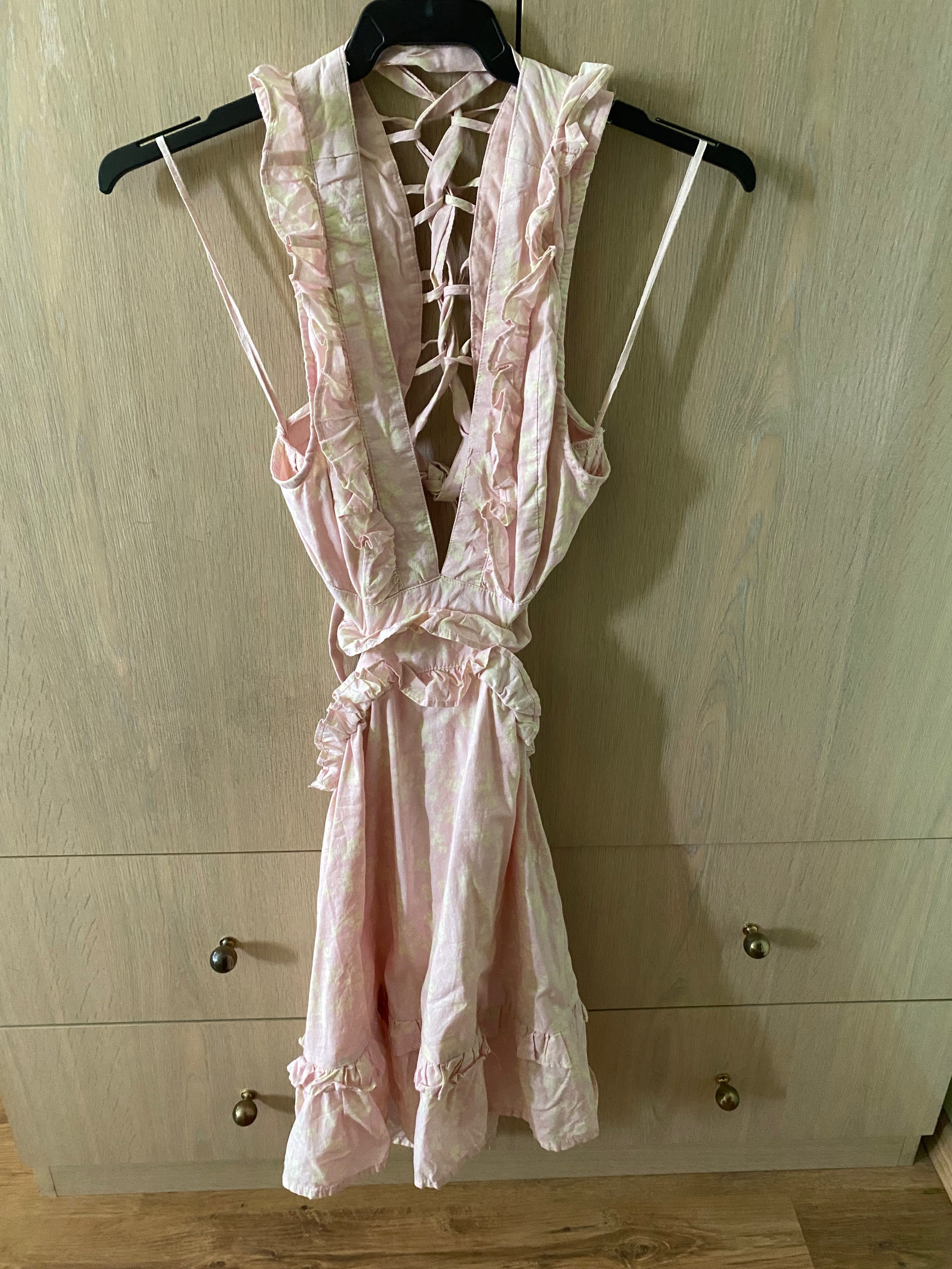 Продавам рокли Страдивариус, Pull&Bear, H&M