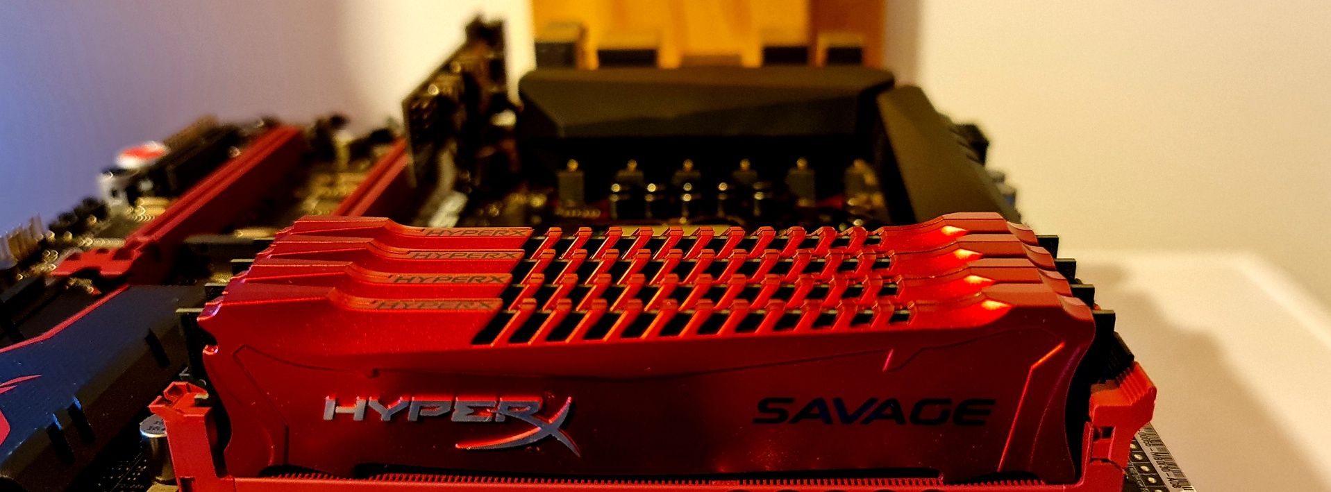 16GB RAM 2400MHz DDR3 Hyper X Savage