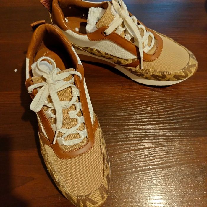 Кроссовки Michael Kors