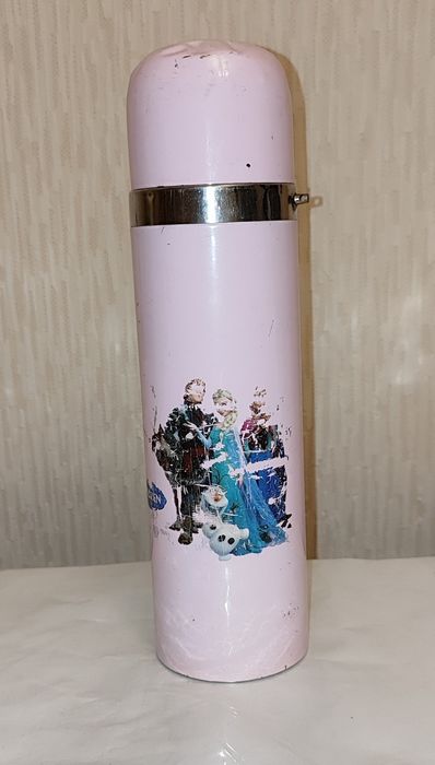 Даром Термос детский Эльза и Анна в хорошем состоянии