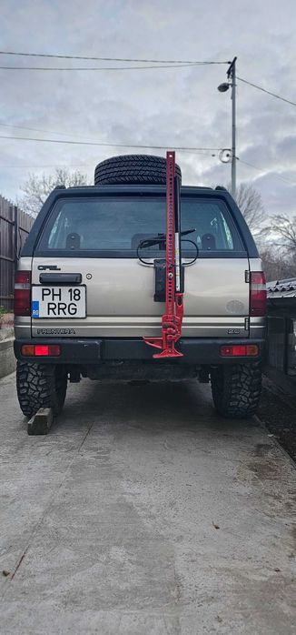 Vând Opel Frontera A 2.0 i 4x4 LSD