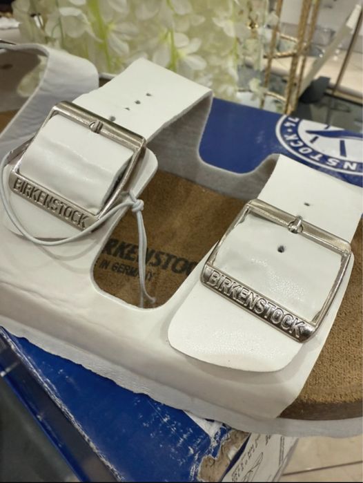 Papuci albi marimea 38